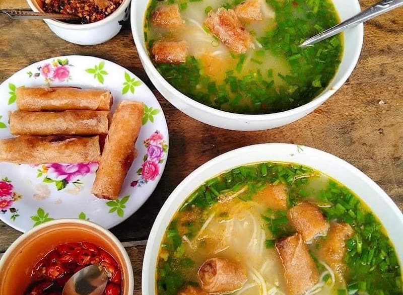 Quán cháo sáng Ba Hằng