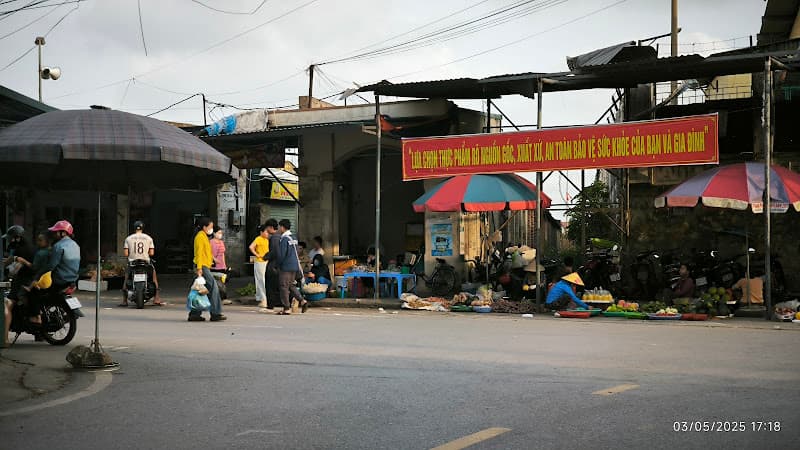 Ảnh bìa Chợ chiều