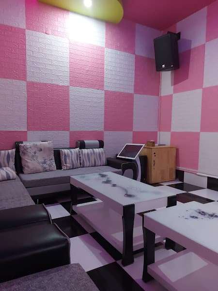 Hình ảnh Karaoke binh dân Sao Đêm - 2