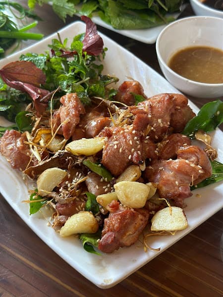 Hình ảnh Nhà hàng Thuý Nga - Chuyên các món Đặc sản Tây Bắc - Phục vụ Ăn, ngủ, nghỉ - 4