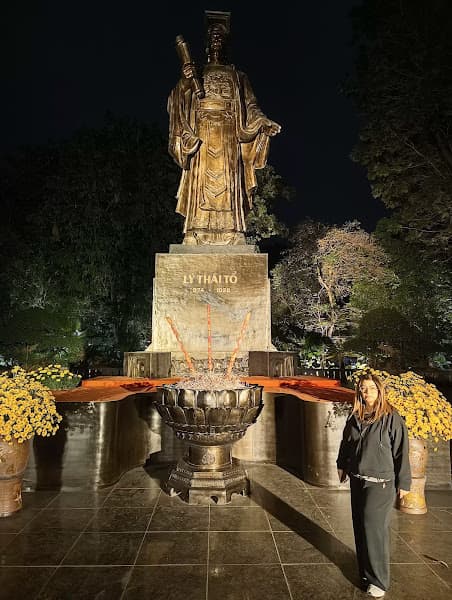 Hình ảnh Karaoke Royal Club - 2