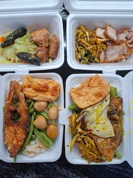 Hình ảnh Quán cơm gia đình cô Tiết - 2