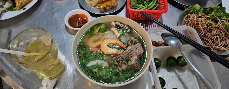 Hình ảnh Cơm Sườn Cọng ,bún Bánh Mì Thịt Nem Nướng Cô Ba - 2