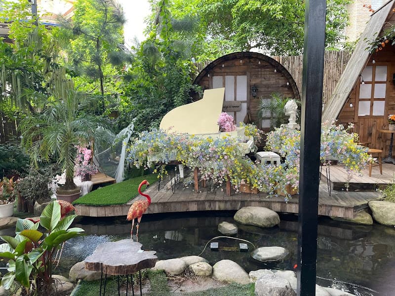 Hình ảnh THE CHIC Coffee - Tea - 5