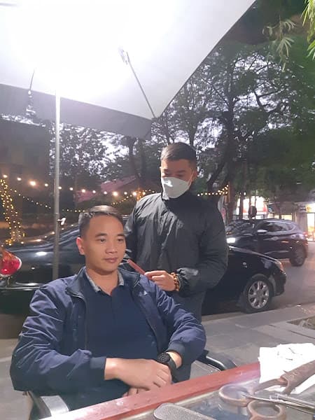 Hình ảnh Mr chiến cắt tóc nam. - 4
