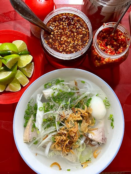 Bánh Canh Chả Cá Trung Lệ