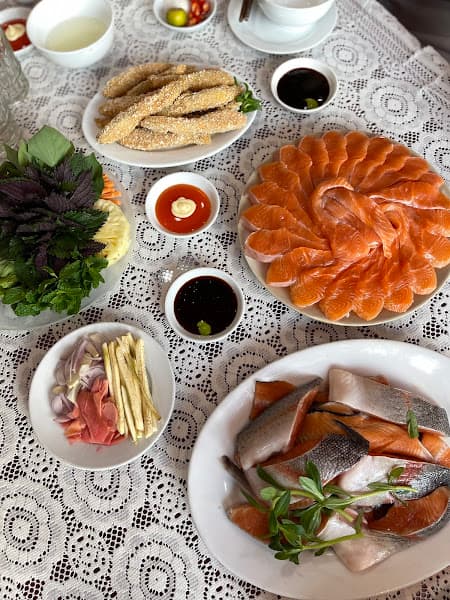 Hình ảnh Nhà Hàng Cá Hồi Cá Tầm Mã Lệ - 3