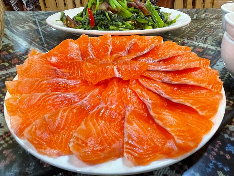 Hình ảnh Nhà Hàng Cá Hồi Song Nhi Sa Pa 1 - 2