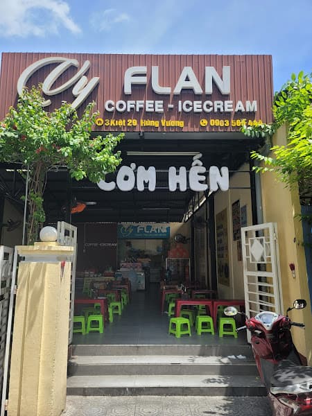 Cơm Hến Hẻm Hùng Vương