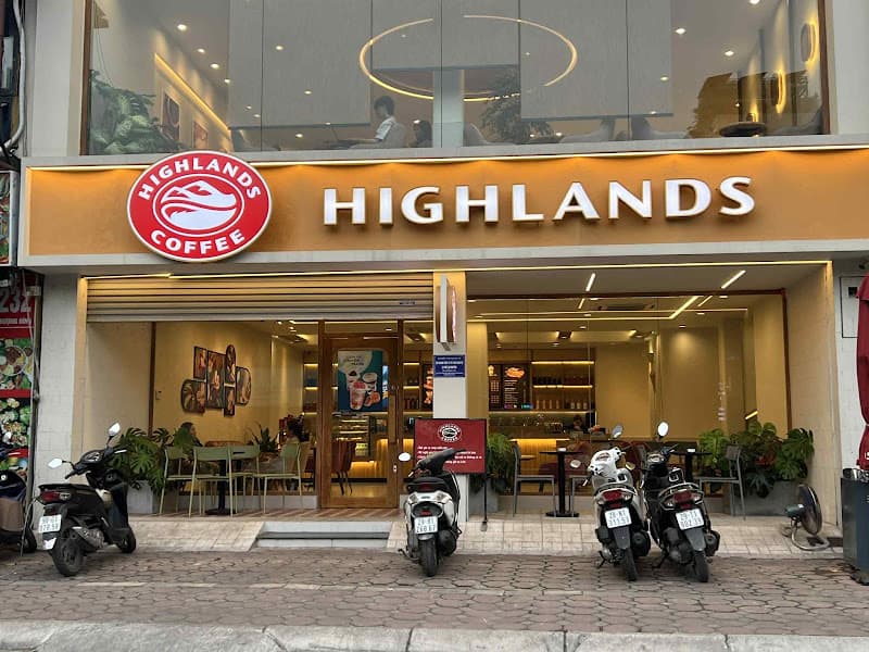Highlands Coffee - 230 Thượng Đình
