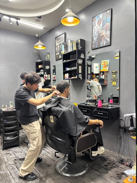 Tiệm Cắt Tóc Fusion House