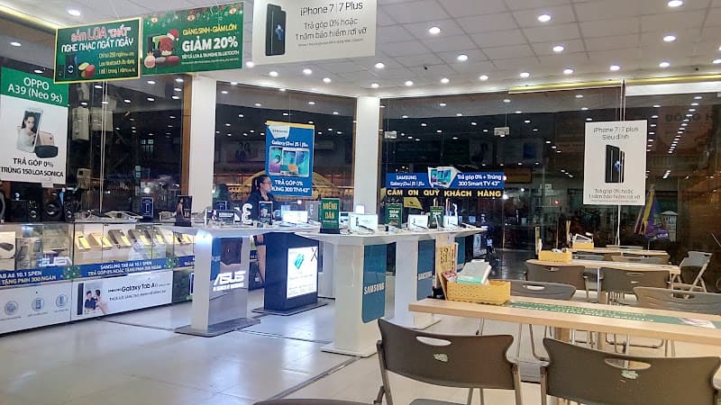 Hình ảnh TGDD TX Quảng Trị - 4