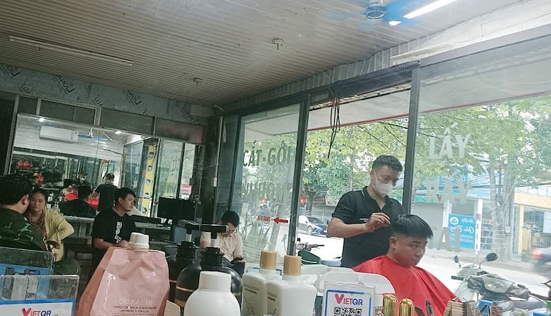 Salon Dương Hạnh