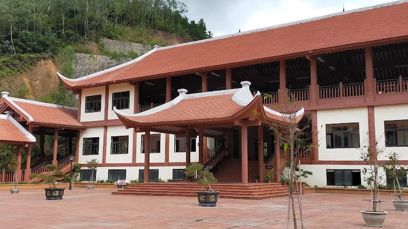 Hình ảnh Khu di tích Nhà Trần - 2