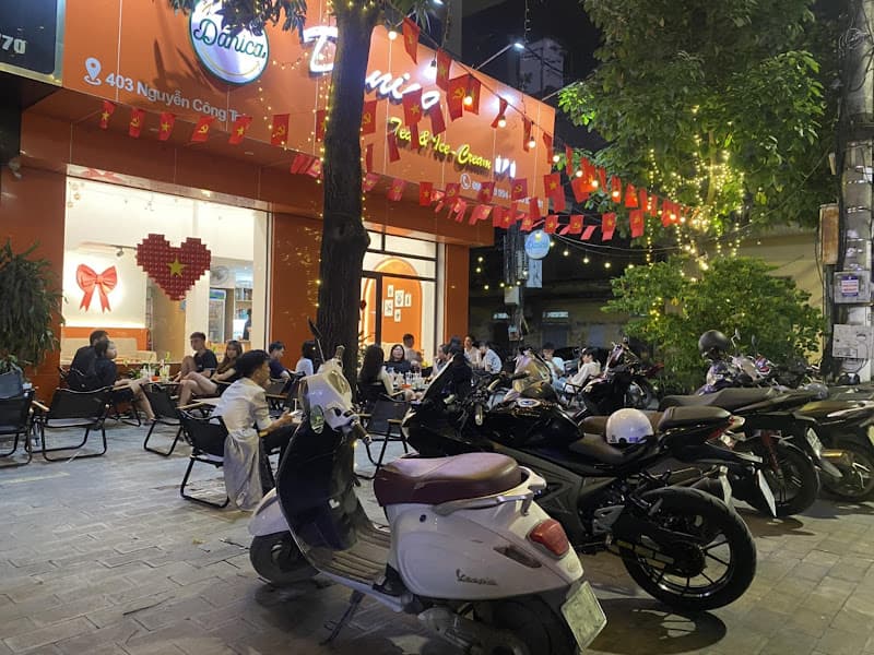 Hình ảnh Danica Tiệm trà, kem, bánh - 3