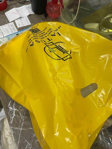 Hình ảnh Latusa Laundry (Q1, Bình Thạnh) - Giặt Hấp Dry Cleaning, Giặt Ủi, Vệ Sinh Giày, Shoesspa - 3