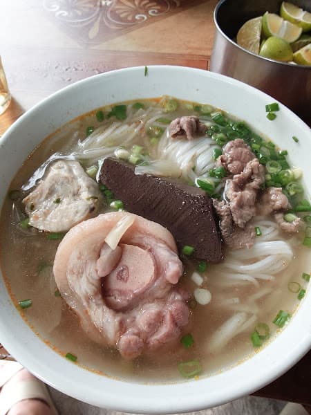 Hình ảnh Quán bún bò Huế Phong Phú - 2