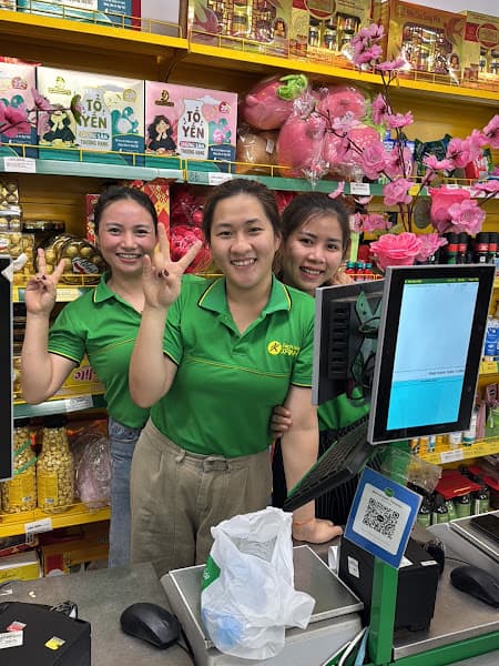 Hình ảnh bách hoá xanh hà lời - 2