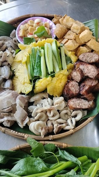 Hình ảnh Quán Lẩu Nướng Nhà Cô út - 3