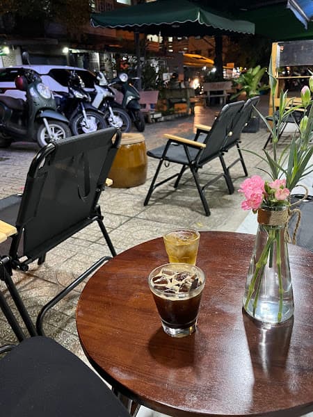 Ảnh bìa 1102 Coffee