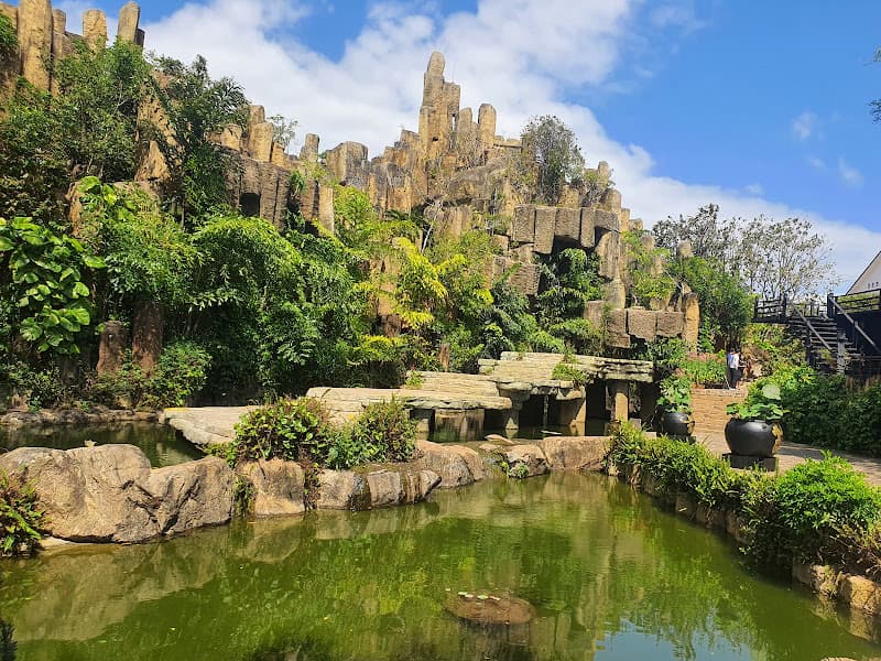 Làng Cà phê Trung Nguyên