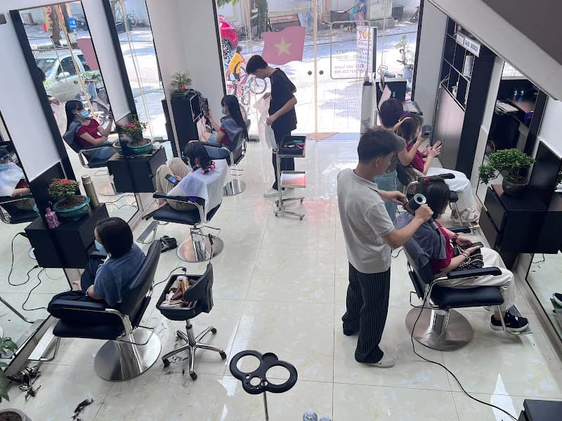 Hình ảnh Hair Salon TUYÊN DESIGN - 5