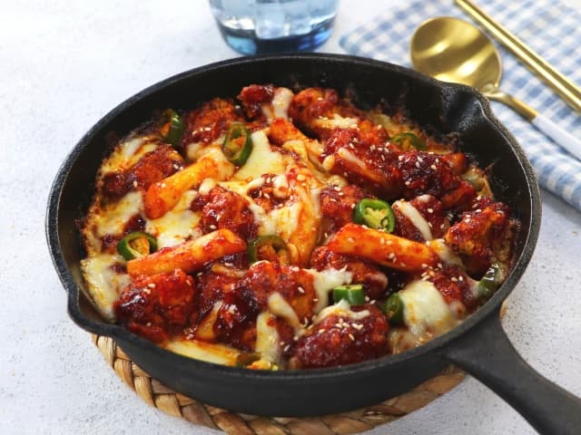 Hình ảnh Bún chân giò - Nghệ sĩ hay ăn - 3