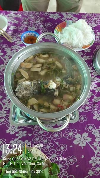 Hình ảnh Căn Tin Quán Ăn Điểm Khách Tham Quan U Minh Hạ - 3