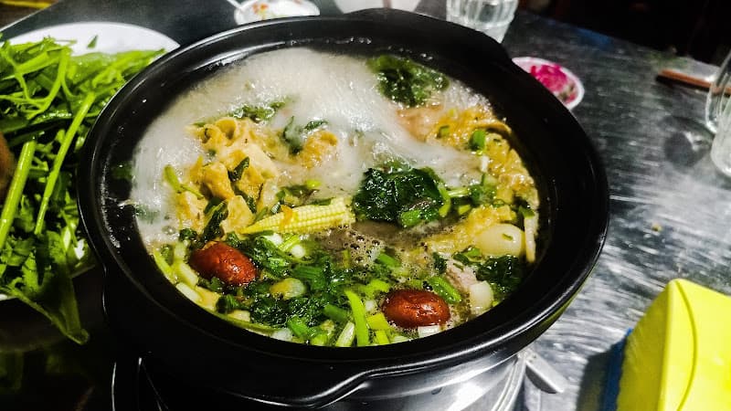 Quán Hải Sản Tầm Ngư