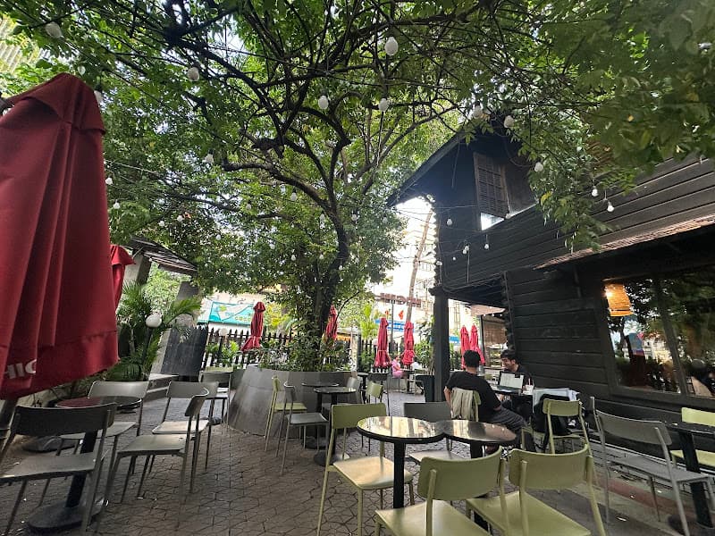 Highlands Coffee Mạc Đĩnh Chi