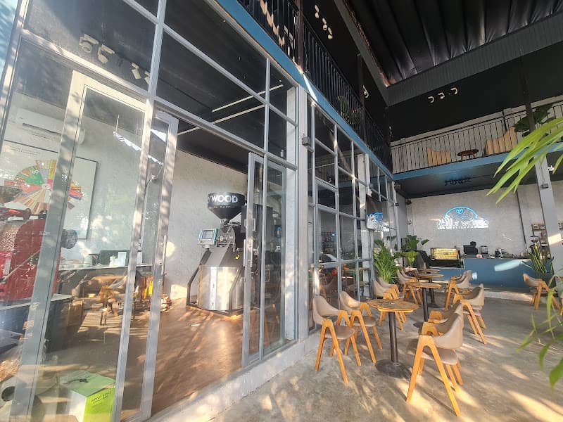 Hình ảnh HALLYWOOD ROASTERY COFFEE - 3