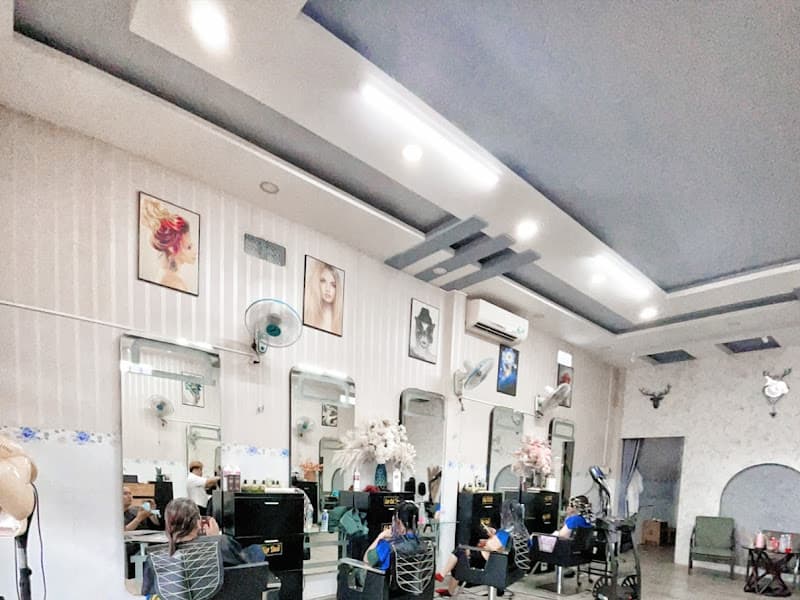 Ảnh bìa Quỳnh Siêu Thị Tóc - Chuyên tạo mẫu tóc Nam&Nữ