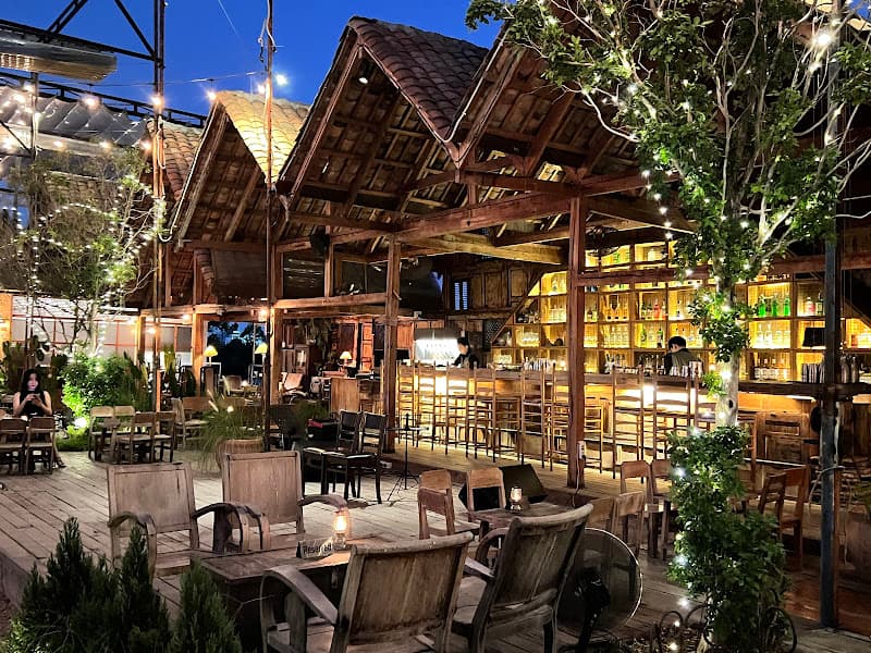 Hình ảnh Trên Tầng Thượng - 5