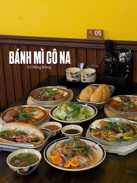 Hình ảnh BÁNH MỲ CÔ NA - 3
