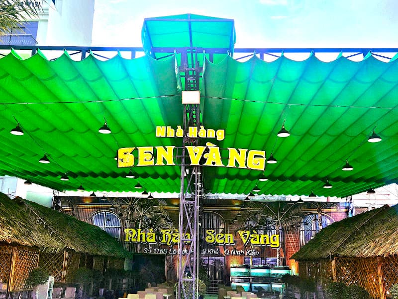 Nhà Hàng Sen Vàng