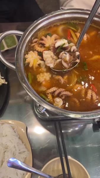 Hình ảnh Bò sốt hàu, lẩu nướng Corgi - 3