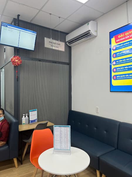 Hình ảnh Nhà Thuốc FPT Long Châu - 3