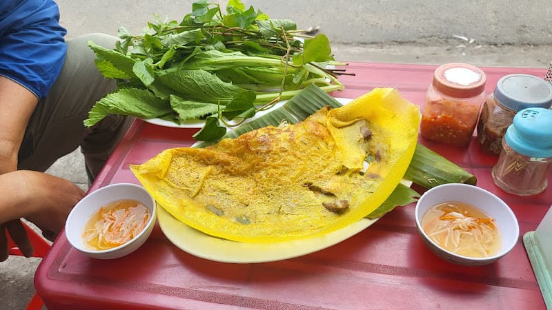 Hình ảnh Bún gỏi và . bánh xèo. gỏi cuốn. ôc luộc. gỏi đu đủ - 3