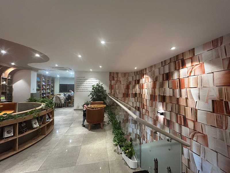 Hình ảnh Thư viện OTK Cafe - 3