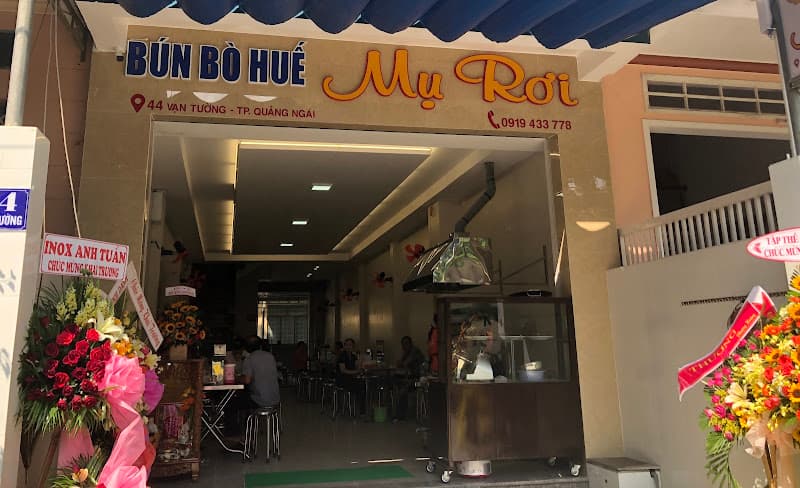 Bún bò Huế Mụ Rơi