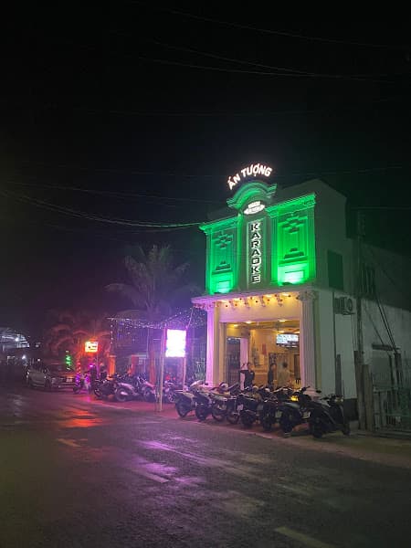 Ảnh bìa Karaoke Gia Đình Ấn Tượng