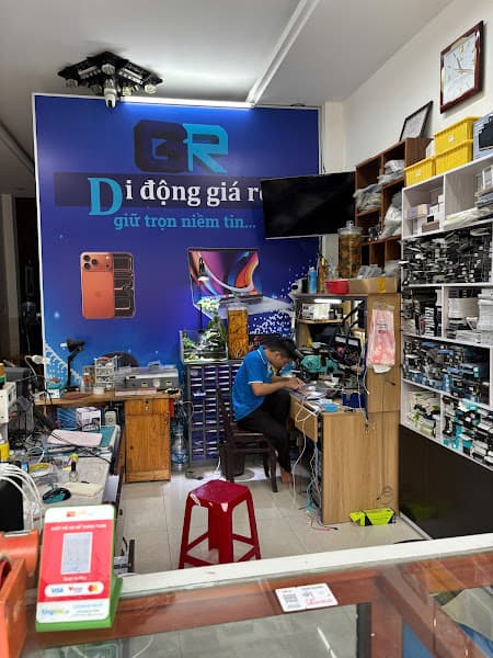 Hình ảnh Điện Thoại Di Động Giá Rẻ - Fast Phone Repair , Sim 5G Travel , Replace Screen , Battery Iphone - 4