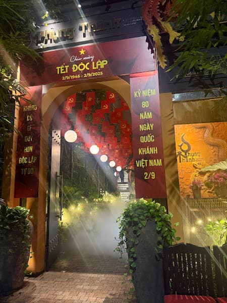 Ảnh bìa Nhà hàng Cơm Việt Phụng Thành