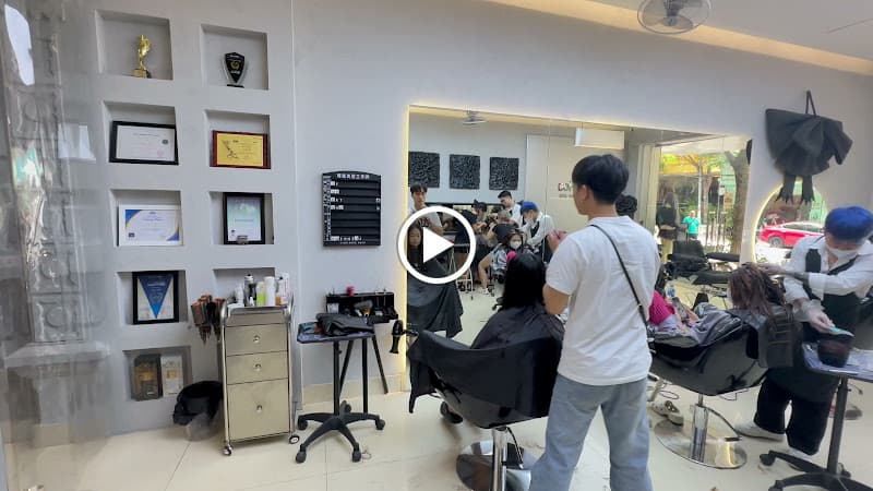Hình ảnh Dinh Hoa hair salon - 6