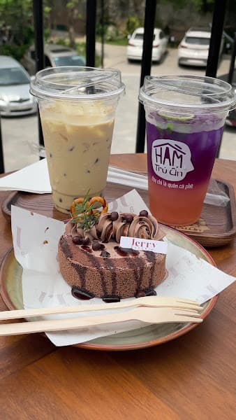 Hình ảnh Hầm Trú Ẩn Cafe - 4