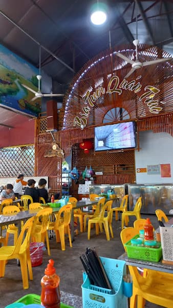 Hình ảnh Bia Tươi Quán Trúc - 2