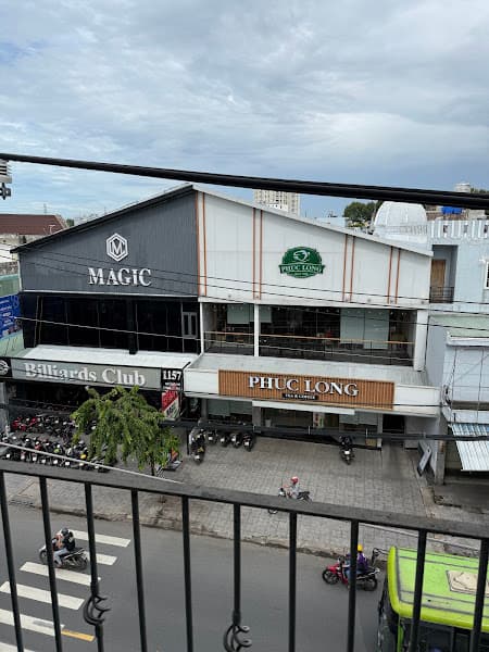 Ảnh bìa The Coffee House - Nguyễn Ảnh Thủ