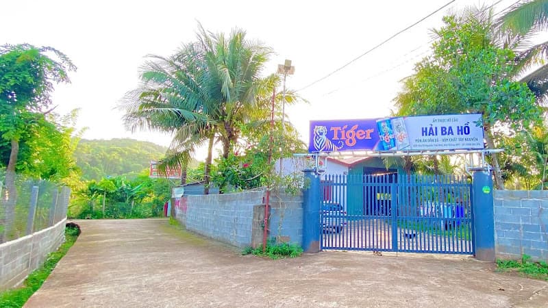 Ảnh bìa ẨM THỰC HỒ CÂU HẢI BA HỒ