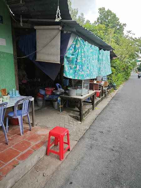 Hình ảnh Cô Út Bánh Ướt - 3