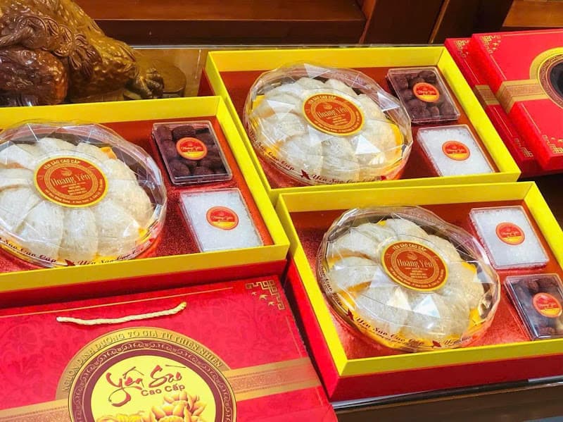 Hình ảnh Yến Sào Hoàng Yến – Chưng Yến Tươi Tại Chỗ Hòa Xuân - 2